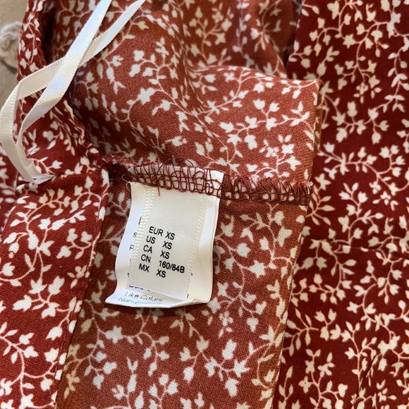 xs burnt red and white skirt - Picture 4 of 4